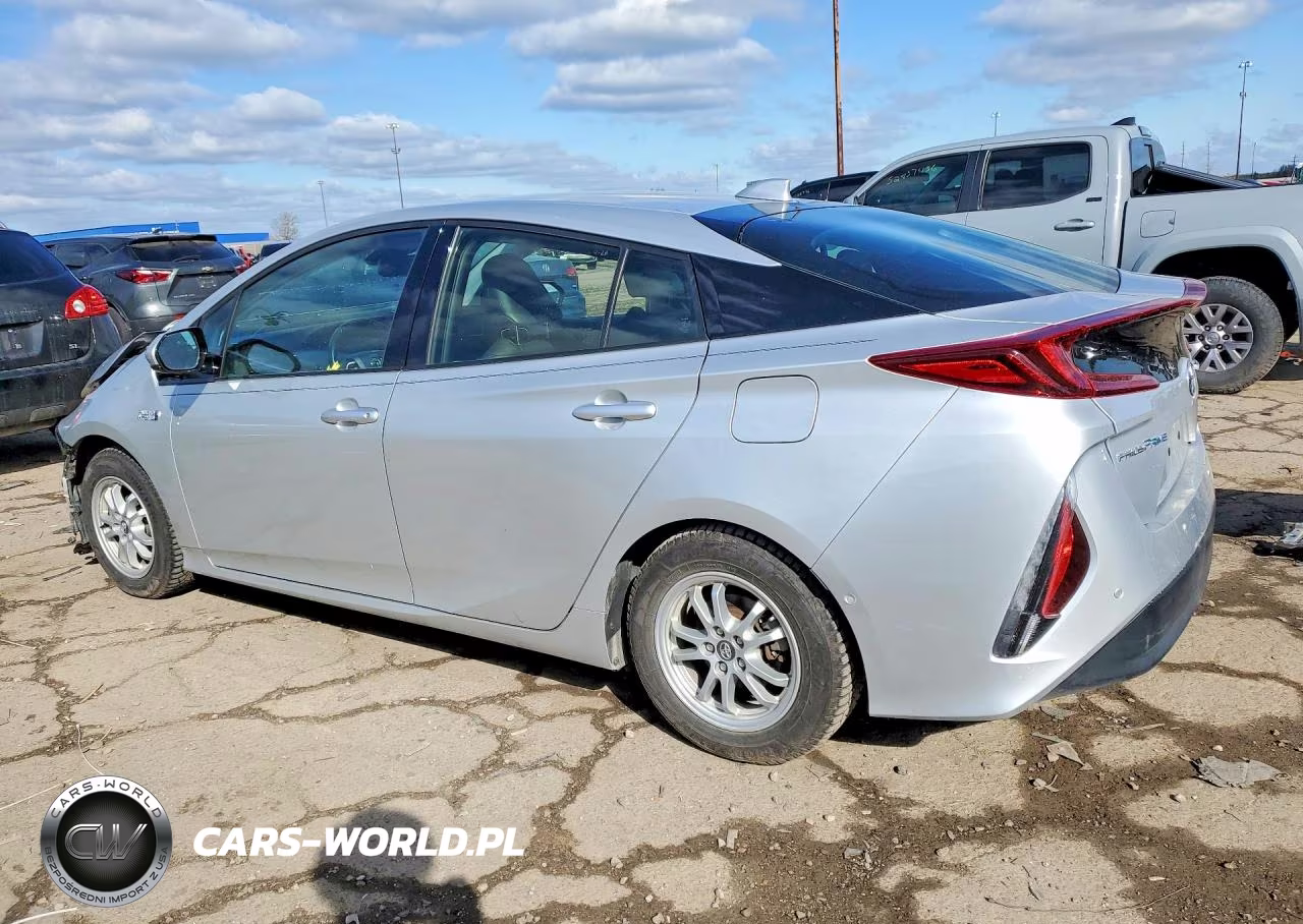 2018 Toyota Prius Prime Advanced VIN:JTDKARFP0J3072296 - 2