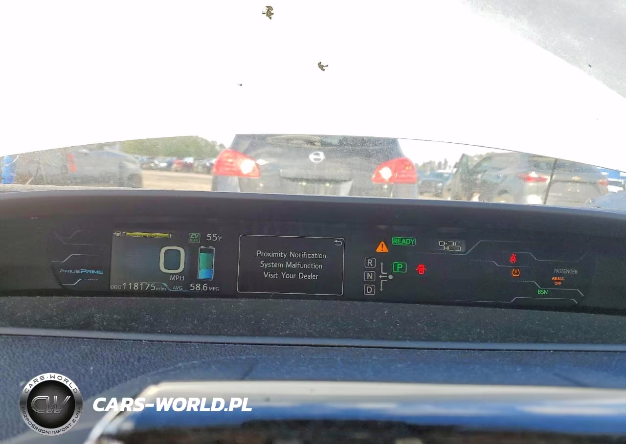 2018 Toyota Prius Prime Advanced VIN:JTDKARFP0J3072296 - 9