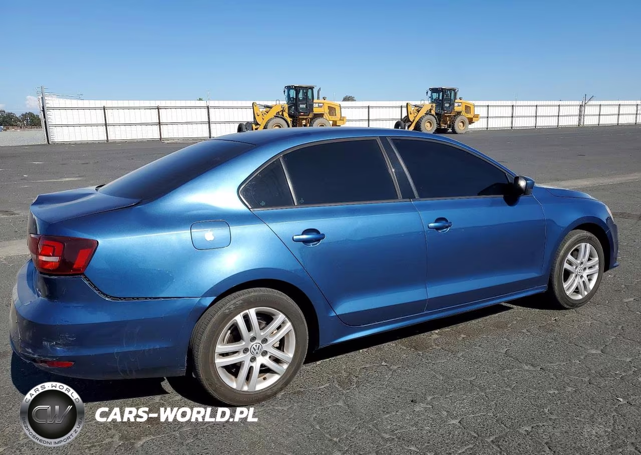2018 Volkswagen Jetta VIN:3VW2B7AJ2JM259460 - 3