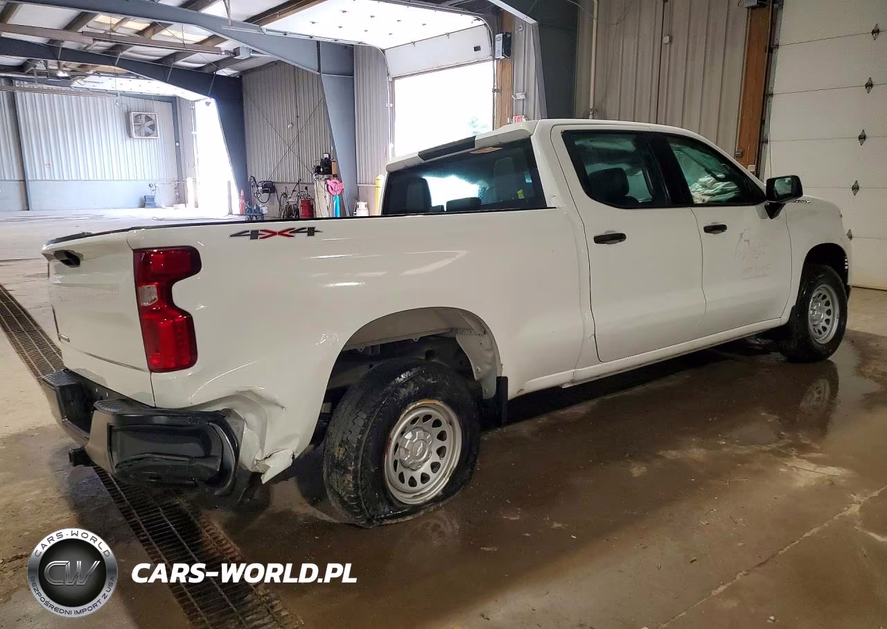 2024 Chevrolet Silverado K1500 VIN:1GCUDAED5RZ183704 - 3