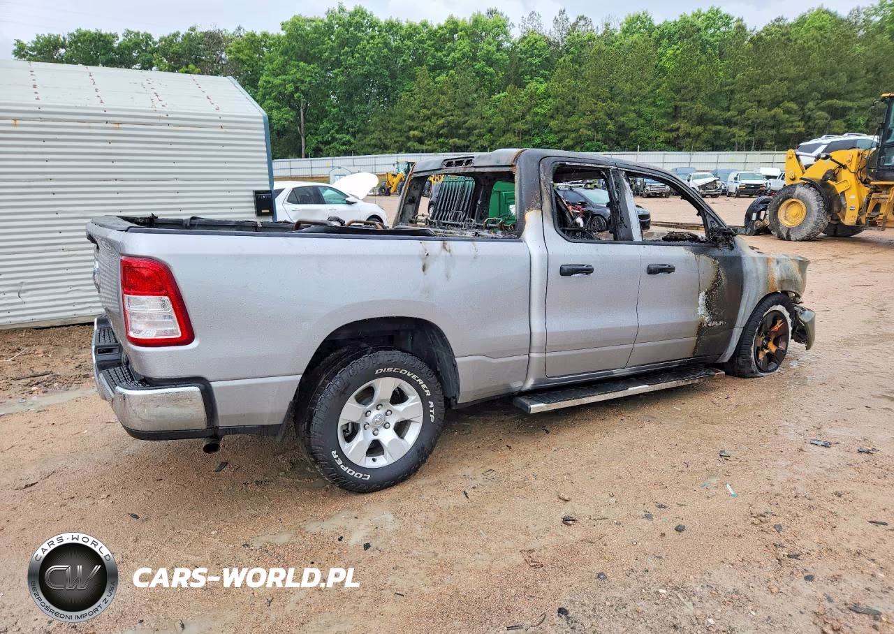 2023 Ram 1500 Big Horn VIN:1C6RREBG6PN608470 - 3