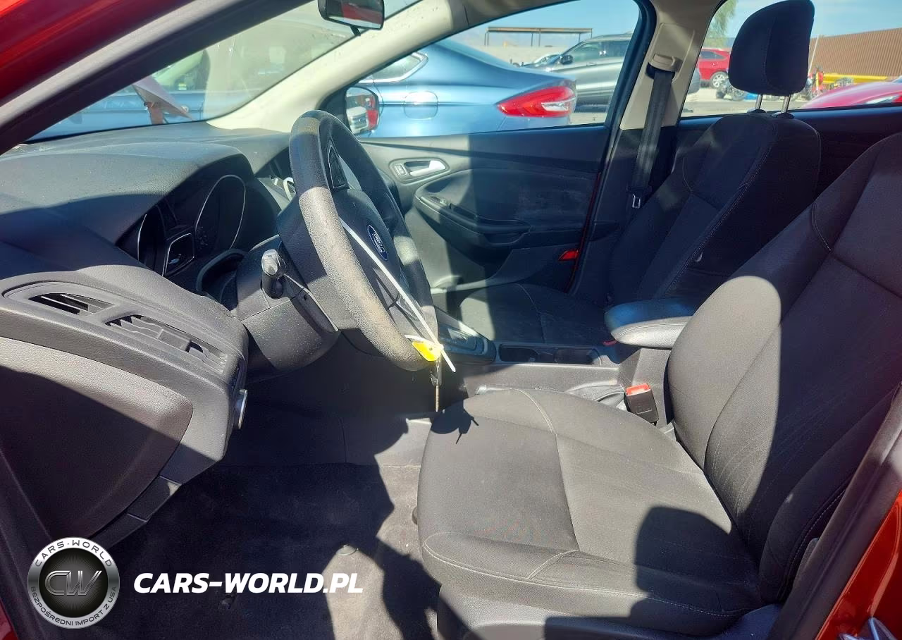 2018 Ford Focus Se VIN:1FADP3K20JL331325 - 7