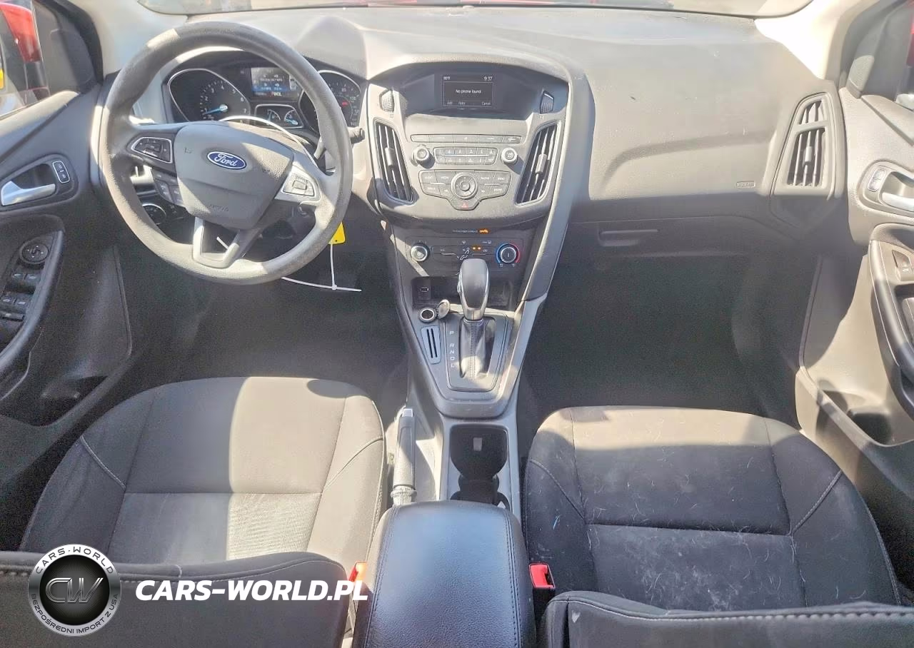 2018 Ford Focus Se VIN:1FADP3K20JL331325 - 8