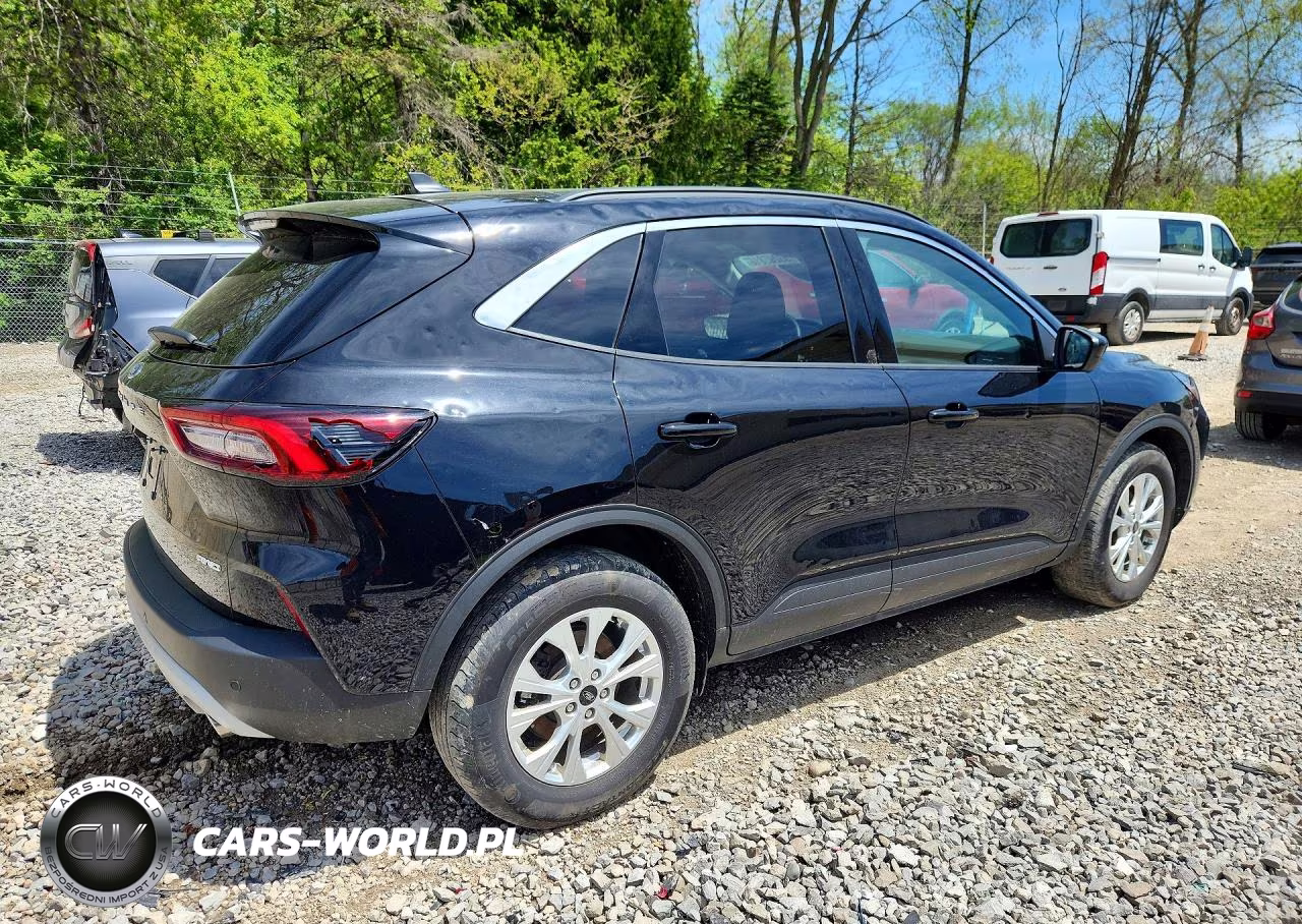 2023 Ford Escape Active VIN:1FMCU9GN5PUB20446 - 3