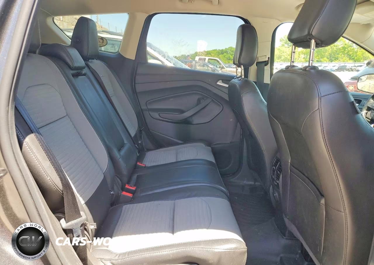 2019 Ford Escape Se VIN:1FMCU9GD9KUB85431 - 11