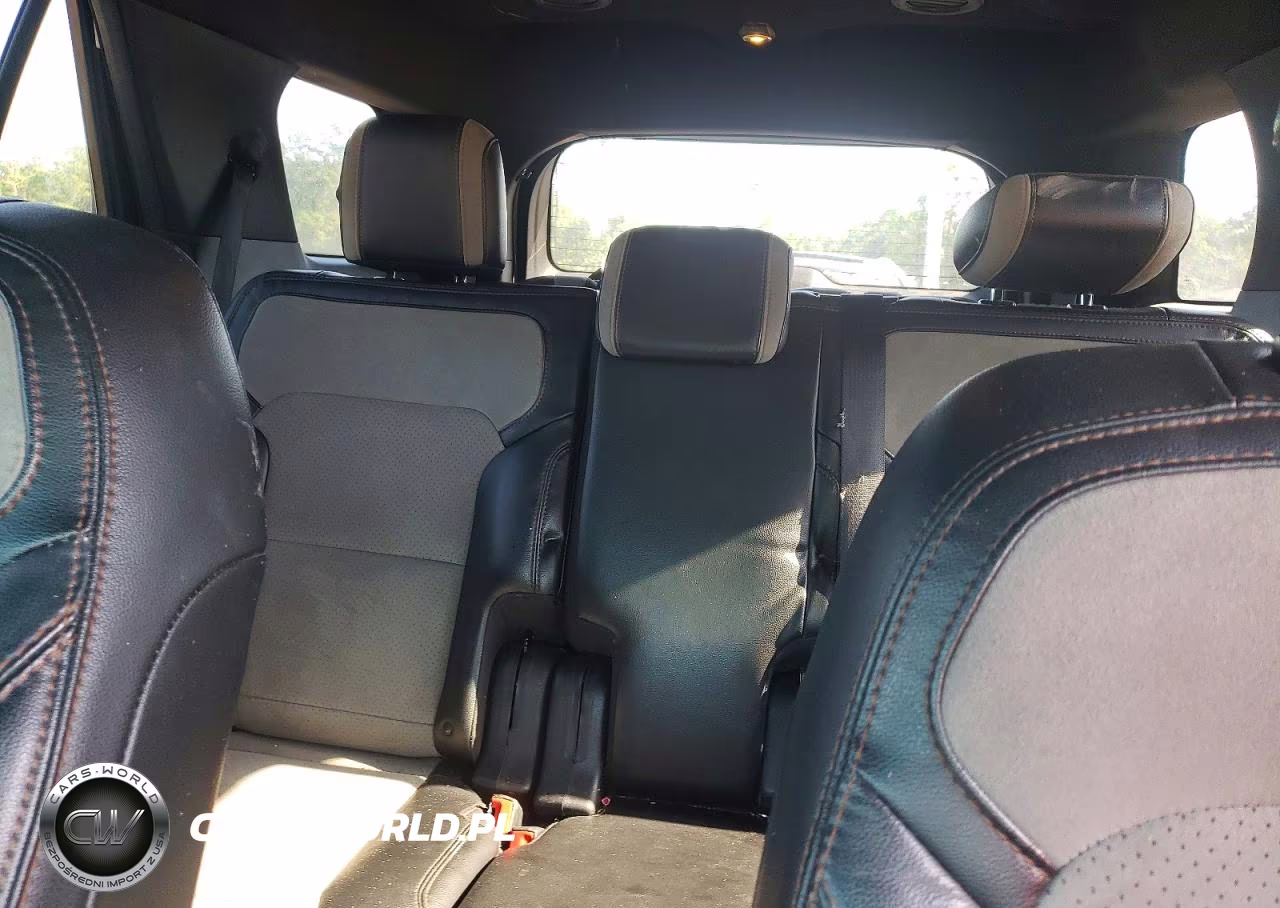 2017 Ford Explorer Xlt VIN:1FM5K7D81HGB50030 - 10