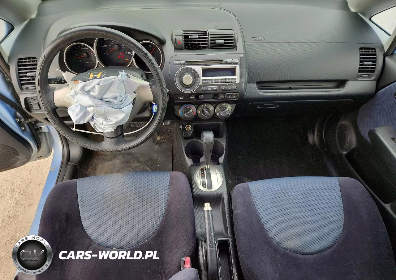 2008 Honda Fit VIN:JHMGD38438S000908 - 8