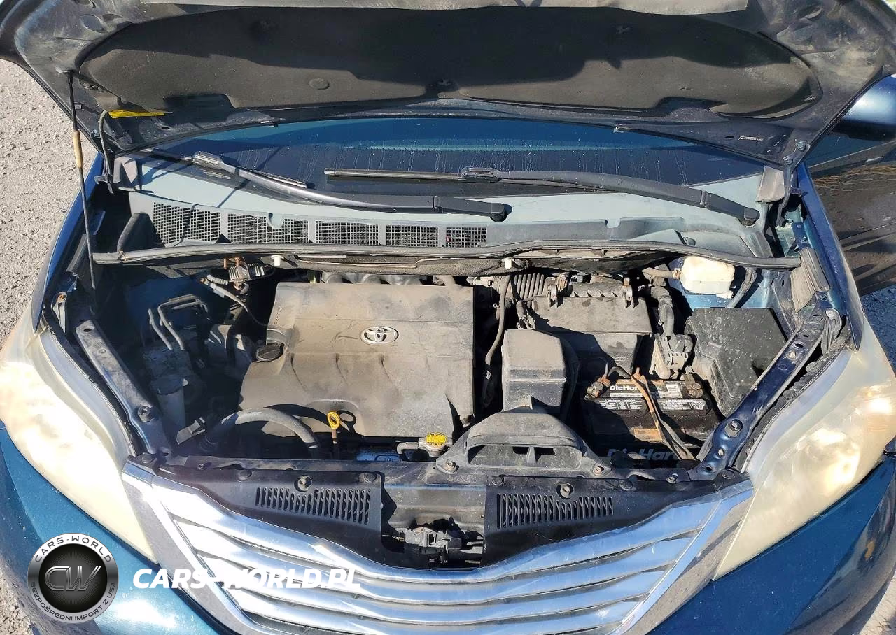 2011 Toyota Sienna Limited 7-Passenger VIN:5TDYK3DC0BS147406 - 12