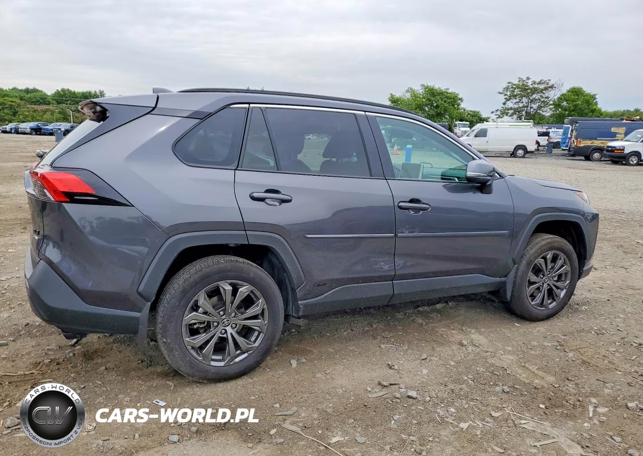 2025 Toyota Rav4 Xle Premium VIN:2T3B6RFV6SW084905 - 3