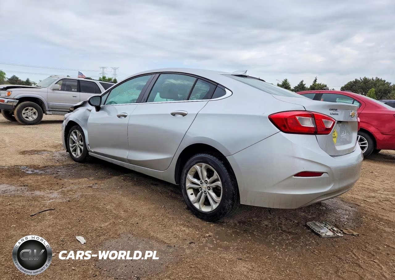2019 Chevrolet Cruze Lt VIN:1G1BE5SM4K7144161 - 2