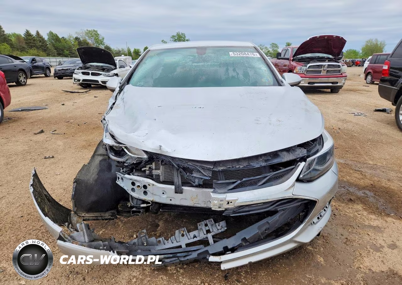 2019 Chevrolet Cruze Lt VIN:1G1BE5SM4K7144161 - 5