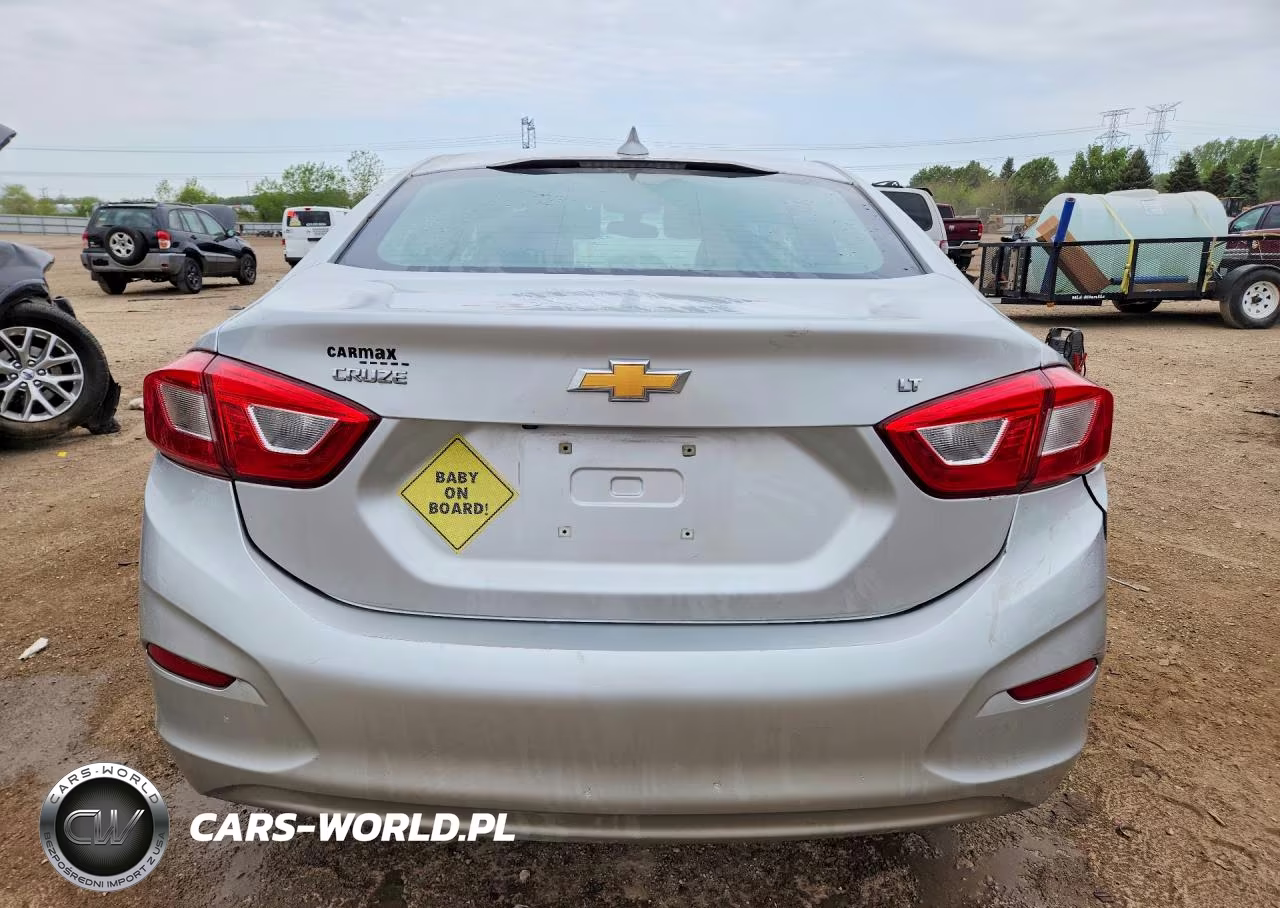 2019 Chevrolet Cruze Lt VIN:1G1BE5SM4K7144161 - 6