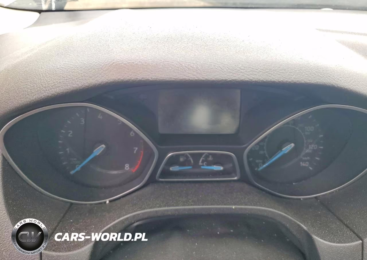 2017 Ford Focus Se VIN:1FADP3F2XHL250725 - 9