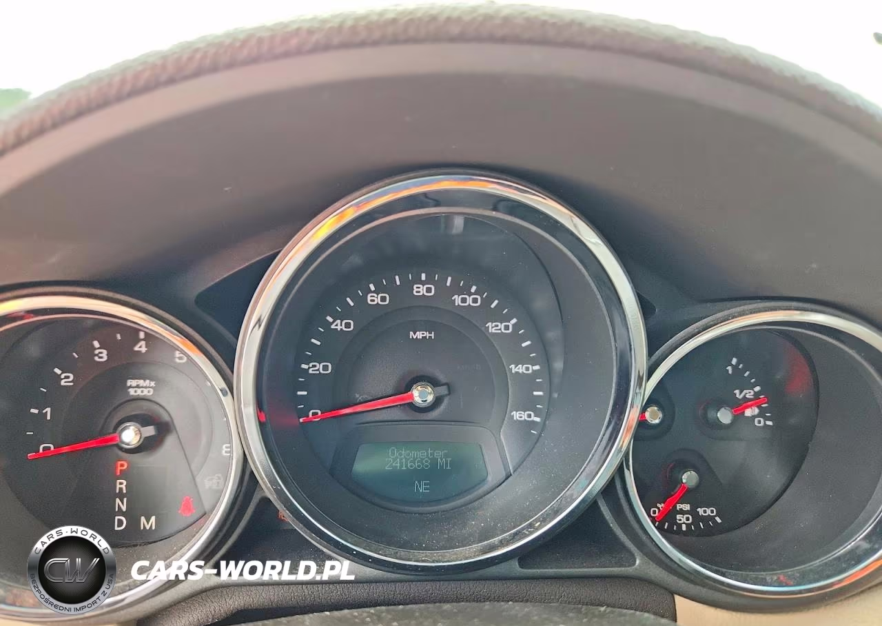2010 Cadillac Cts Luxury Collection VIN:1G6DE5EG4A0132785 - 9