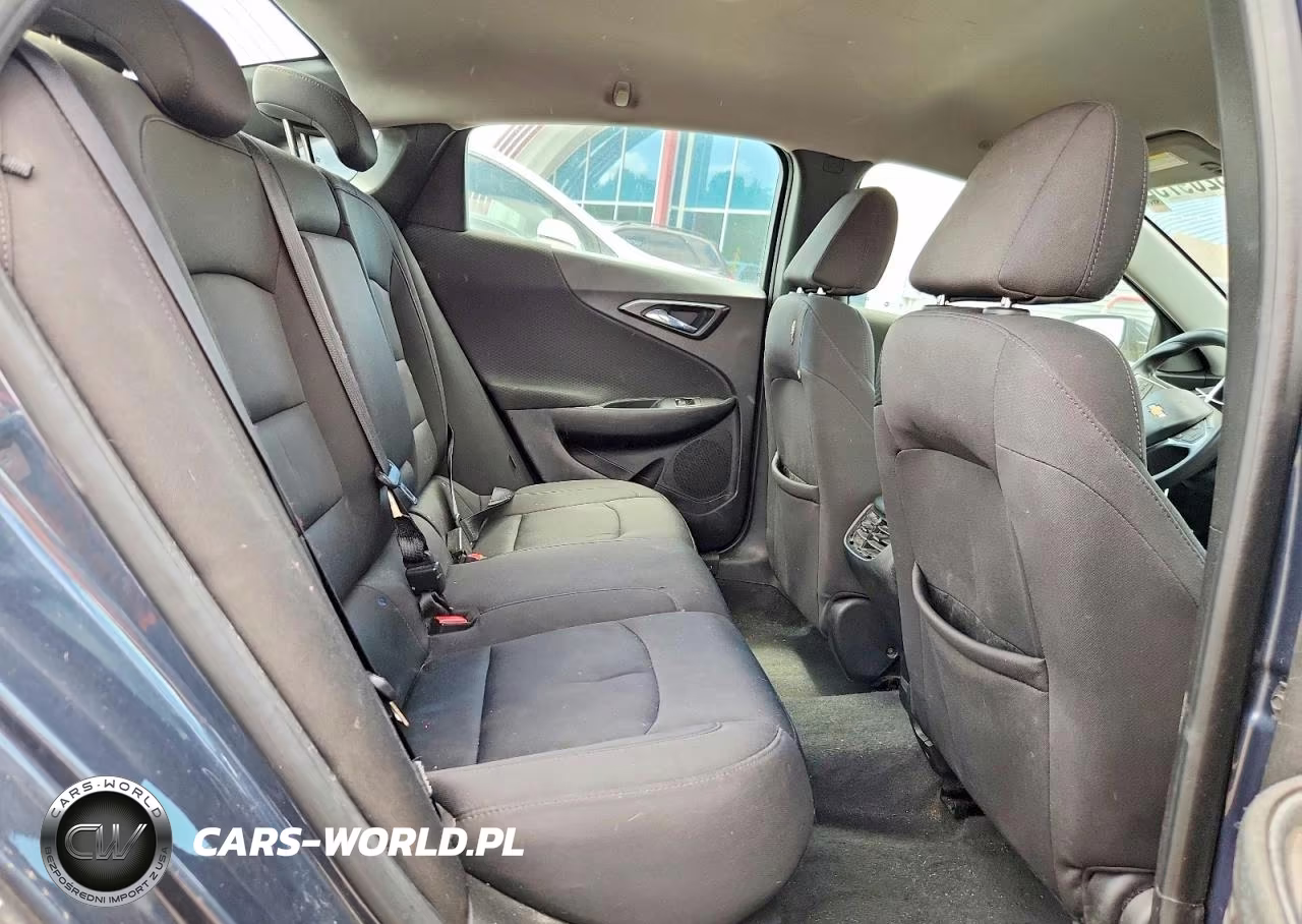 2019 Chevrolet Malibu Lt VIN:1G1ZD5ST3KF170037 - 10