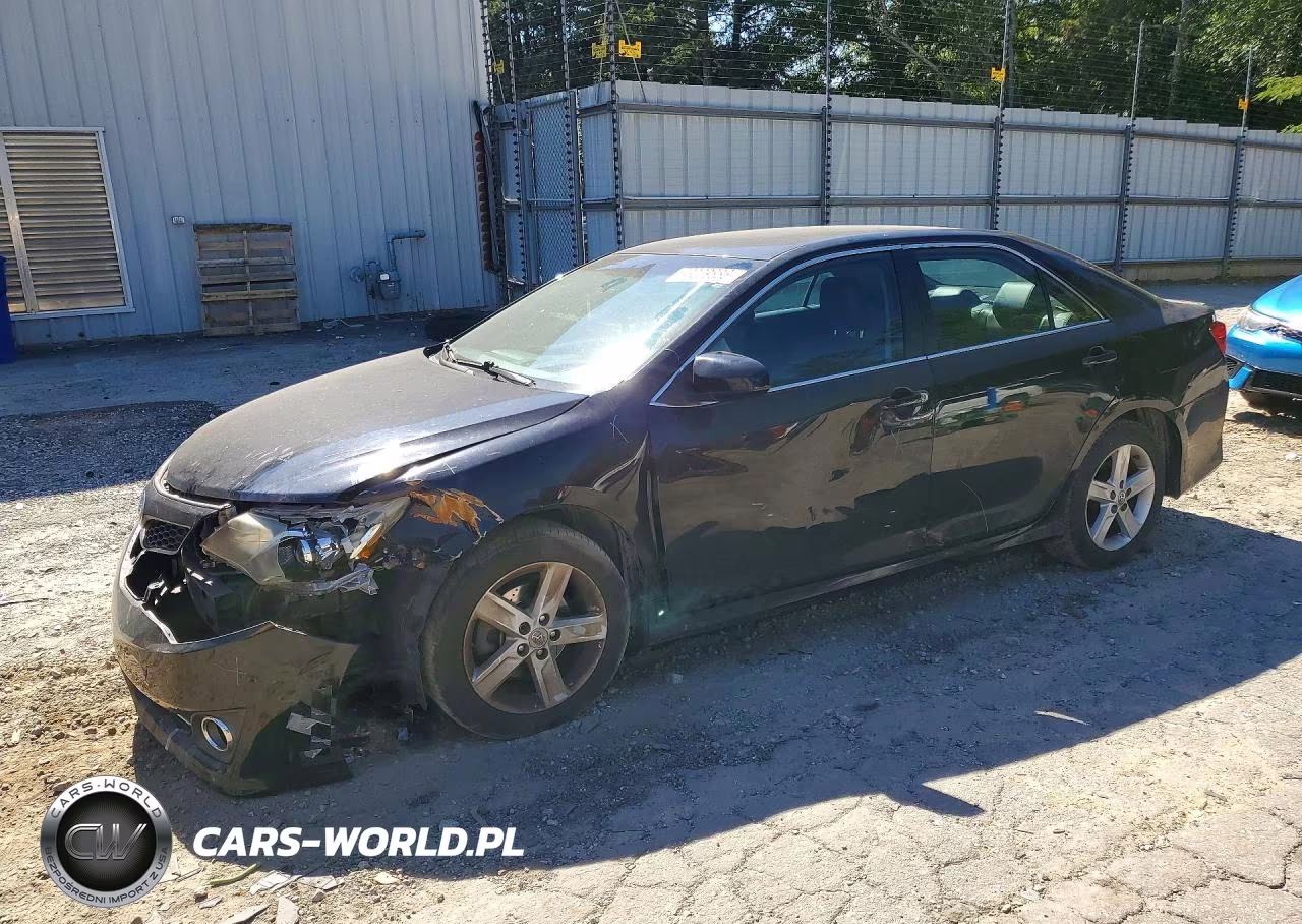 2013 Toyota Camry Se – zdjęcie 1 z 12