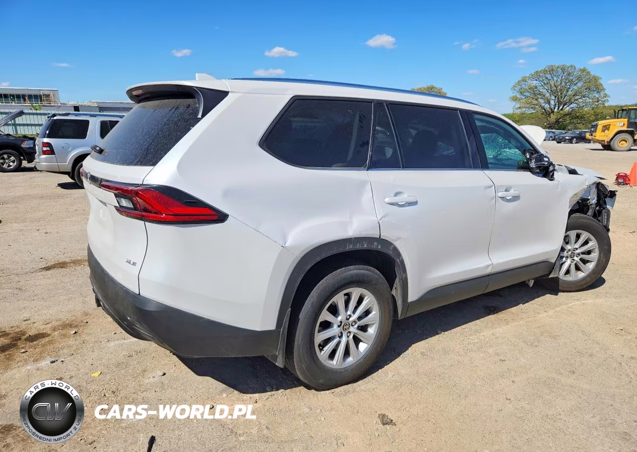2024 Toyota Grand Highlander Xle VIN:5TDAAAB52RS022740 - 3