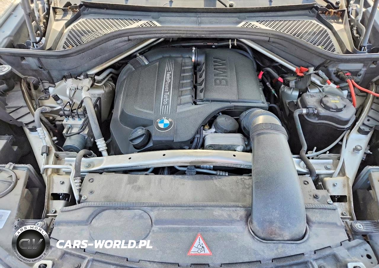 2015 BMW X5 xDrive35I VIN:5UXKR0C54F0P05574 - 12