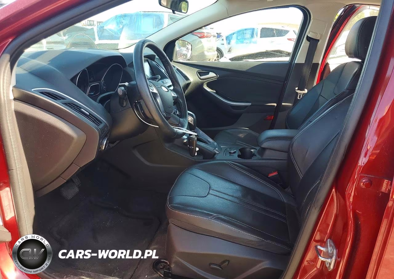 2014 Ford Focus Titanium VIN:1FADP3N26EL405817 - 7