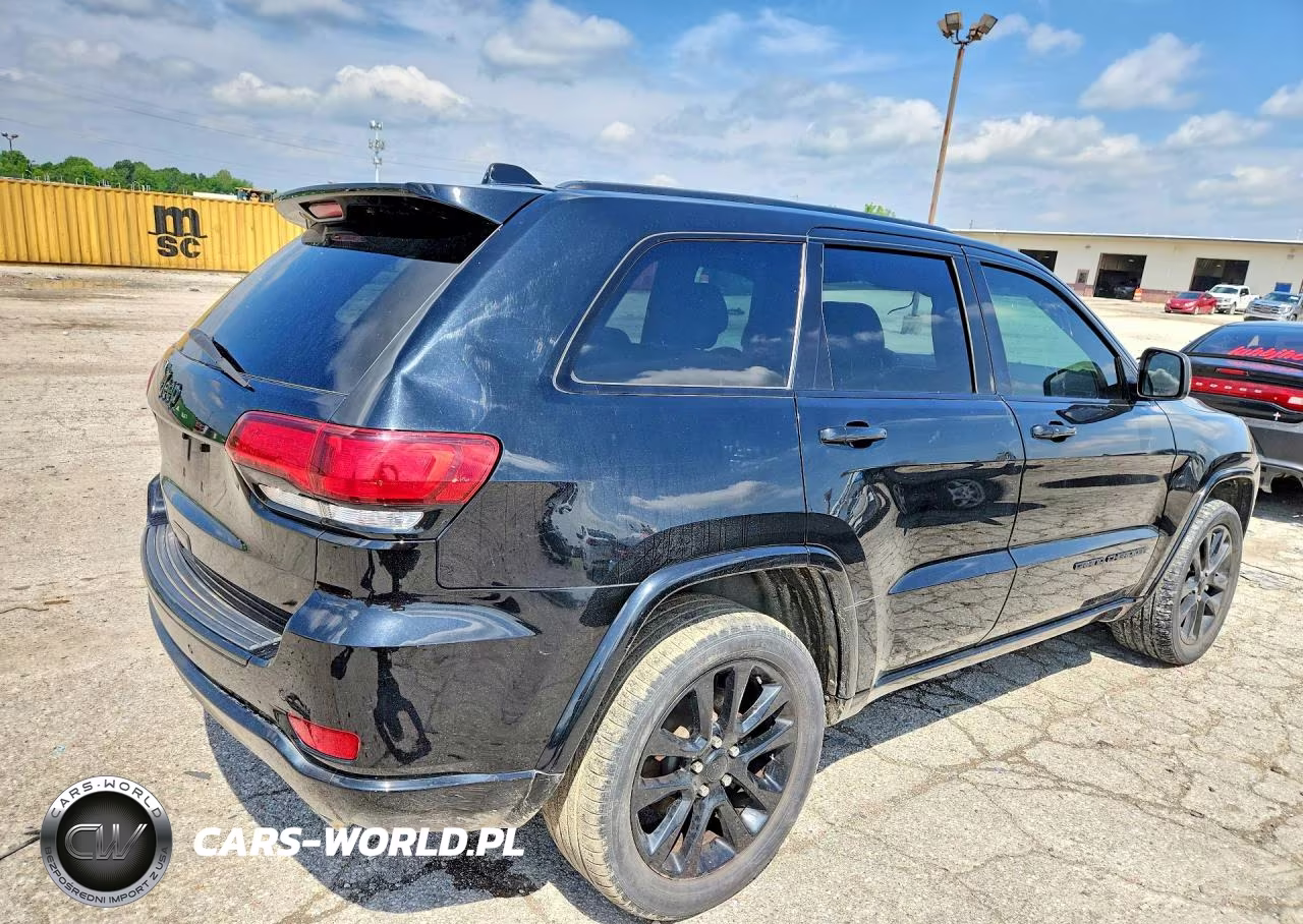 2018 Jeep Cherokee VIN:1C4RJFAG4JC222737 - 3
