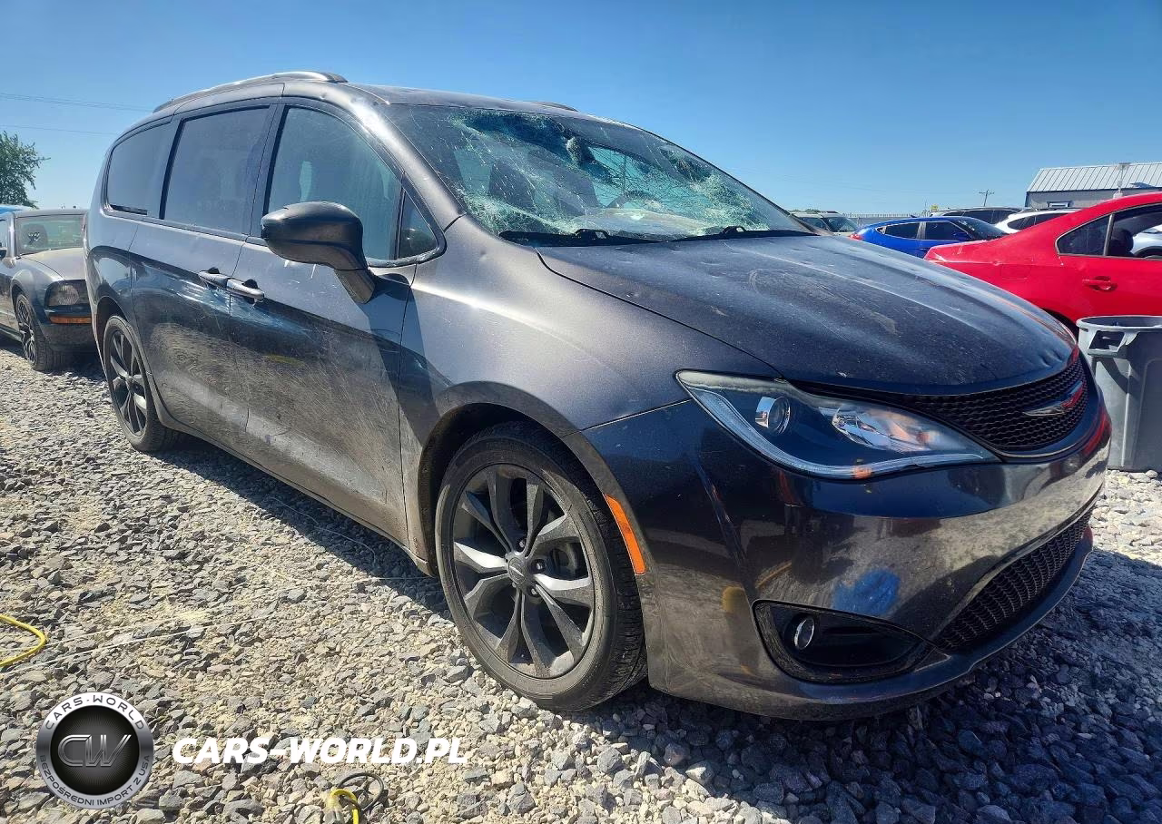 2019 Chry Pacifica T VIN:2C4RC1EG1KR714836 - 4