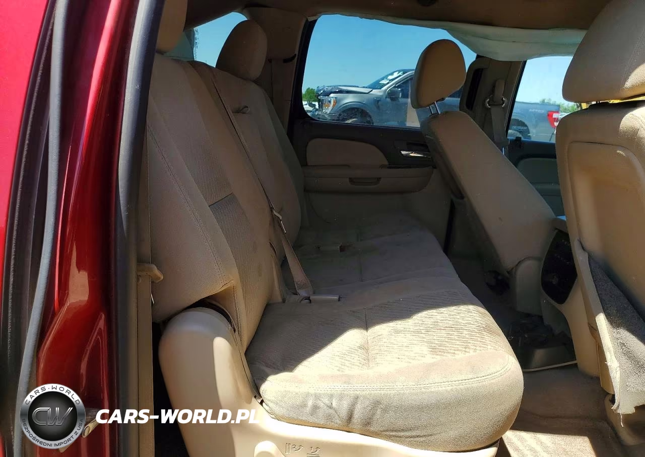 2014 Chevrolet Suburban K1500 Ls VIN:1GNSKHE72ER180017 - 11