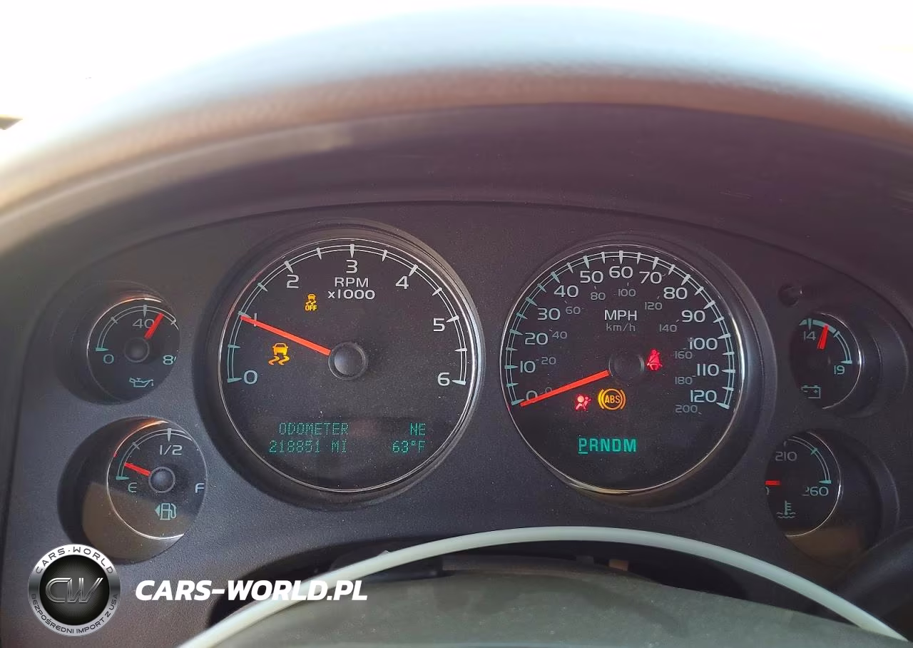 2014 Chevrolet Suburban K1500 Ls VIN:1GNSKHE72ER180017 - 9
