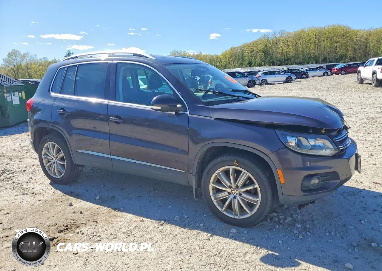 2016 Volkswagen Tiguan S VIN:WVGBV7AX6GW538140 - 4