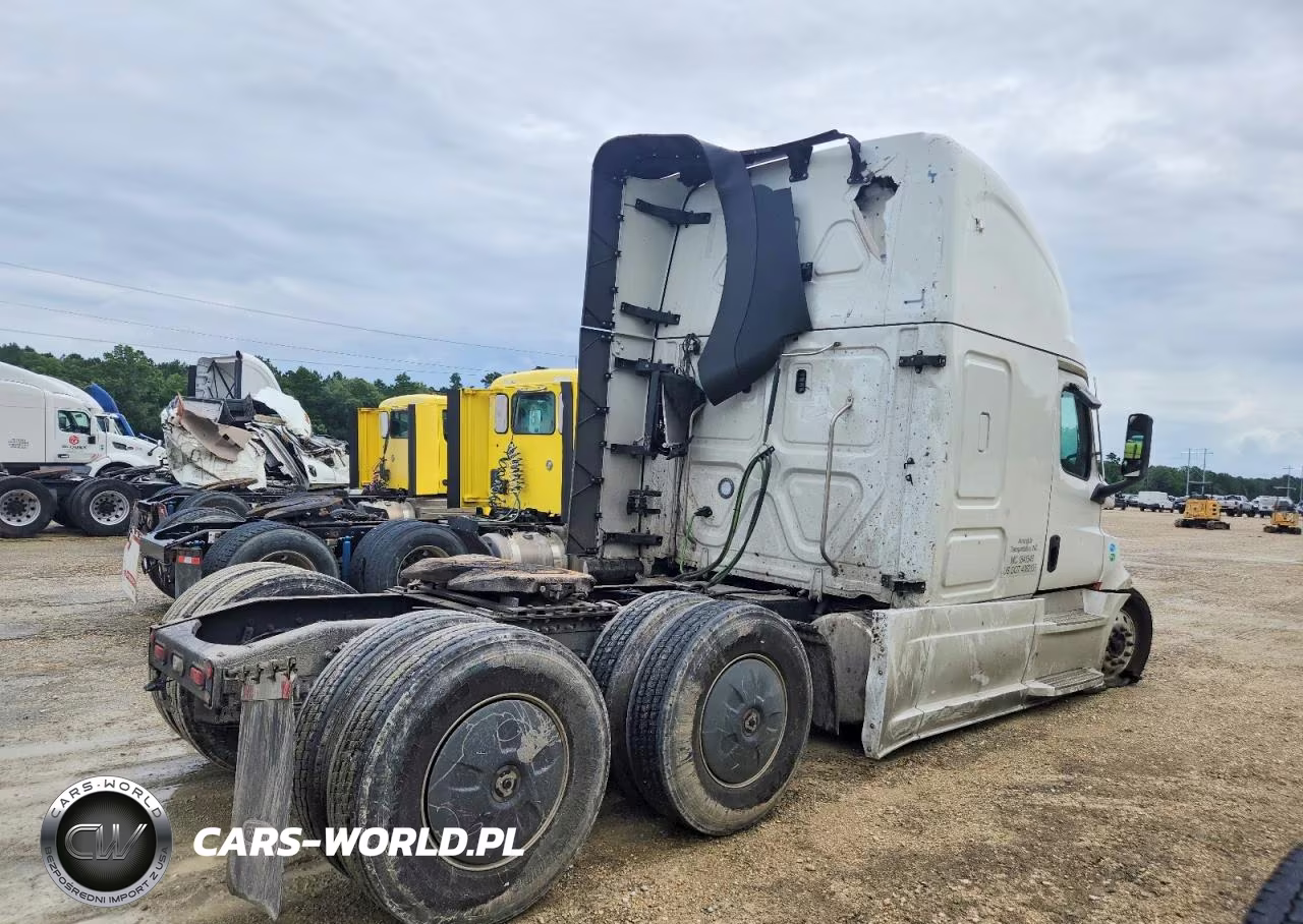 2026 Freightliner Cascadia 126" Sleeper Cab Semi Truck VIN:1FUJHHDRXTLWV4987 - 4