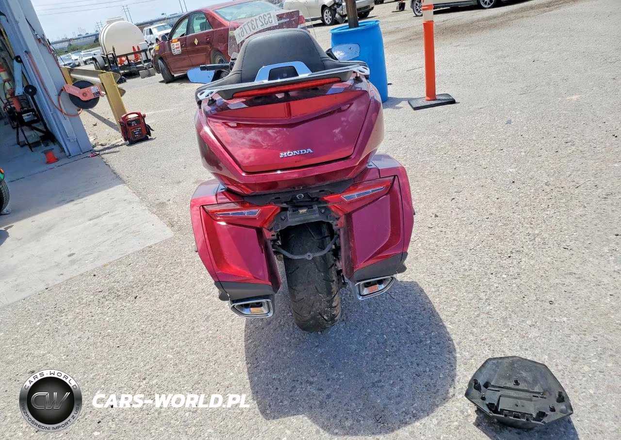 2018 Honda Gl1800 D VIN:JH2SC7952JK002711 - 4