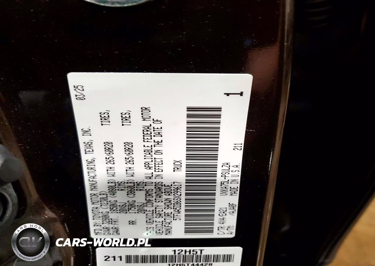 2025 Toyota Tundra Limited VIN:5TFWA5DB6SX299617 - 12
