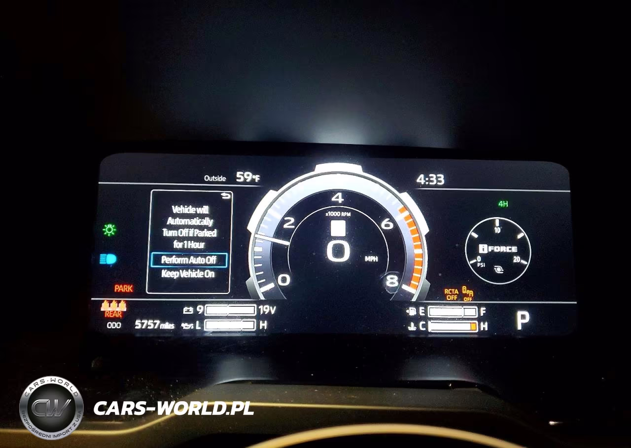2025 Toyota Tundra Limited VIN:5TFWA5DB6SX299617 - 9
