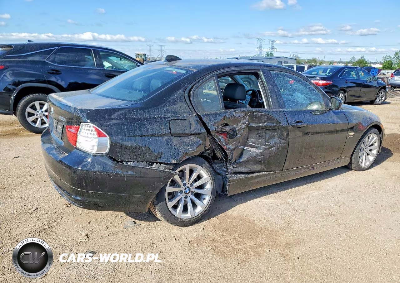 2011 BMW 328 Xi VIN:WBAPK7C50BA463999 - 3