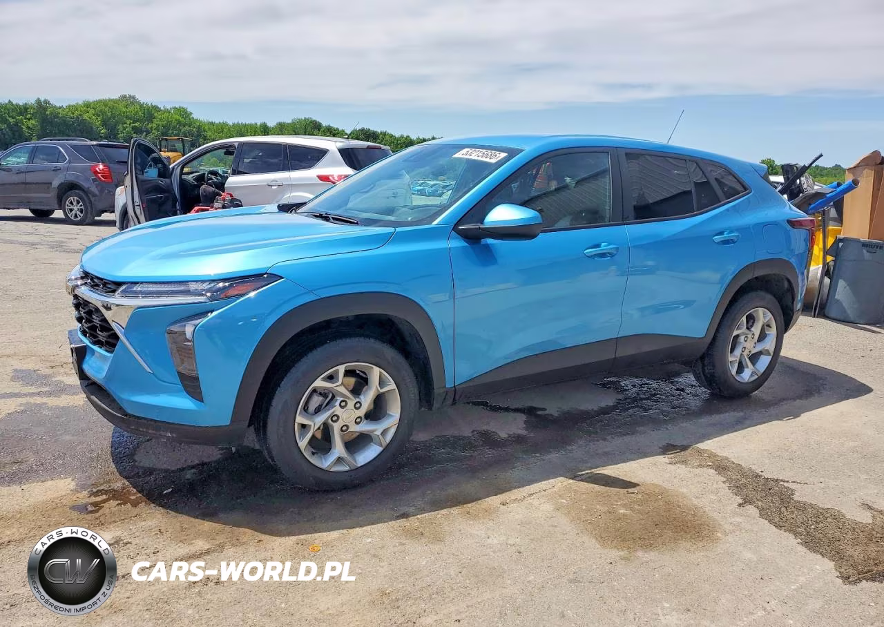 2025 Chevrolet Trax Ls – zdjęcie 1 z 12