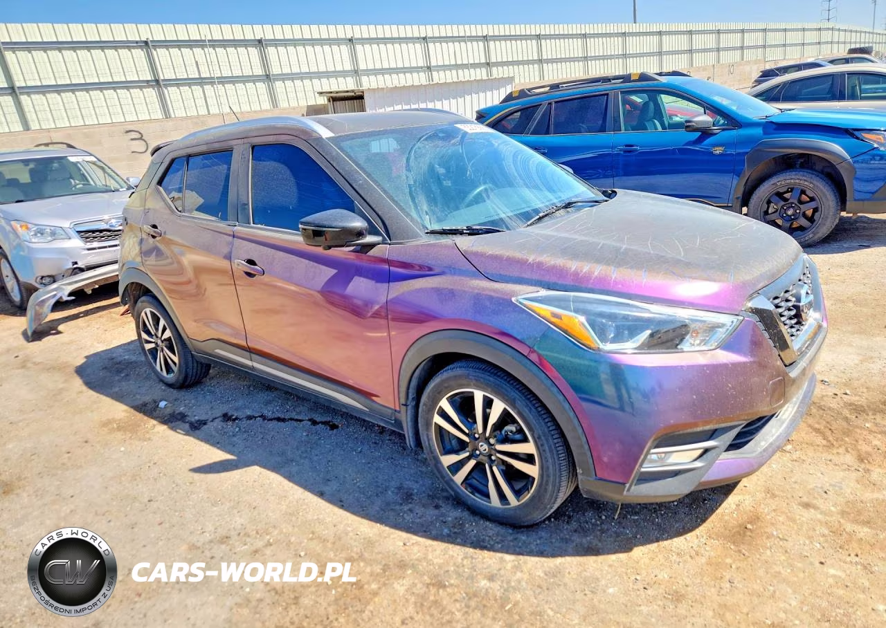 2020 Nissan Kicks Sr VIN:3N1CP5DVXLL539411 - 4
