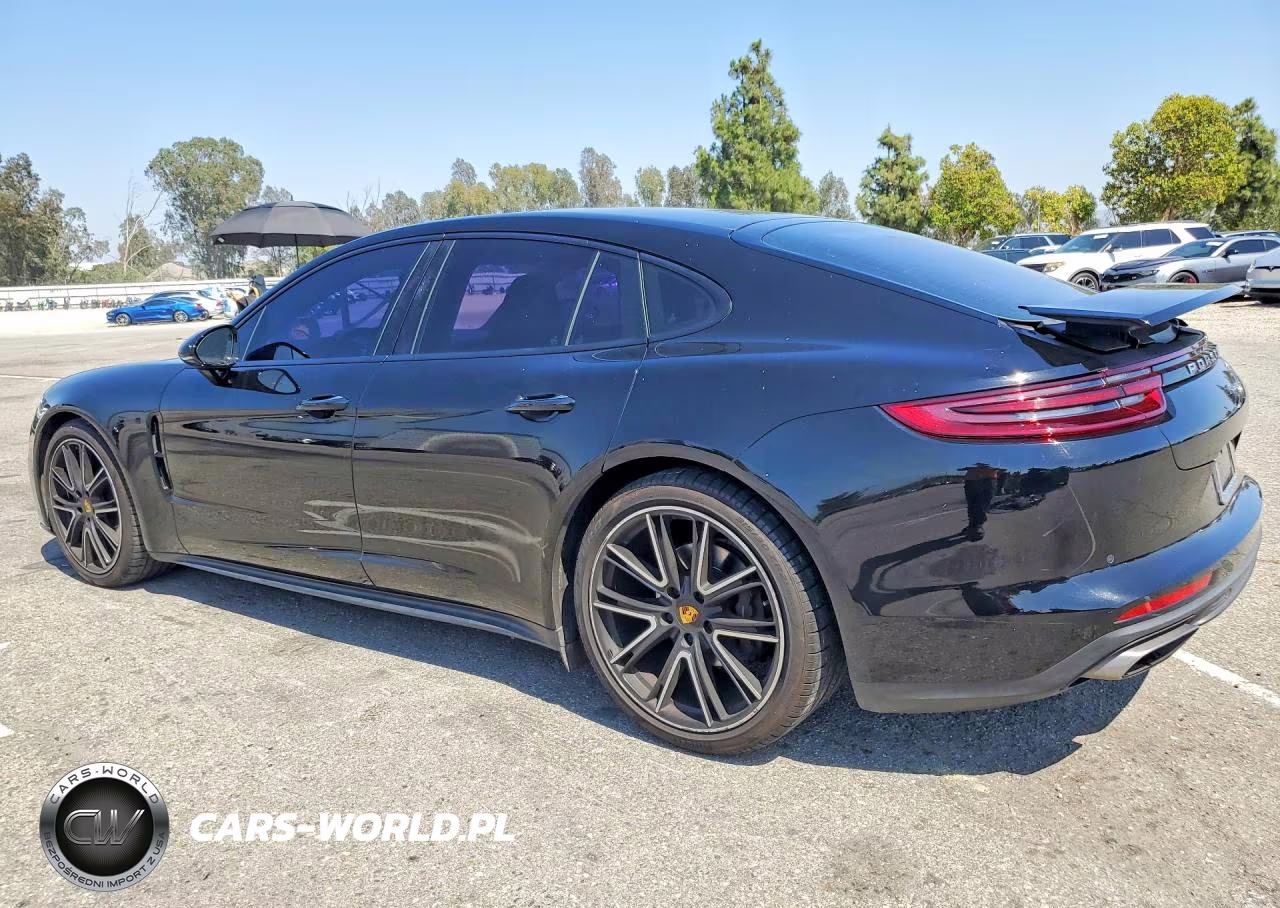 2018 Porsche Panamera 4 VIN:WP0AA2A72JL103526 - 2