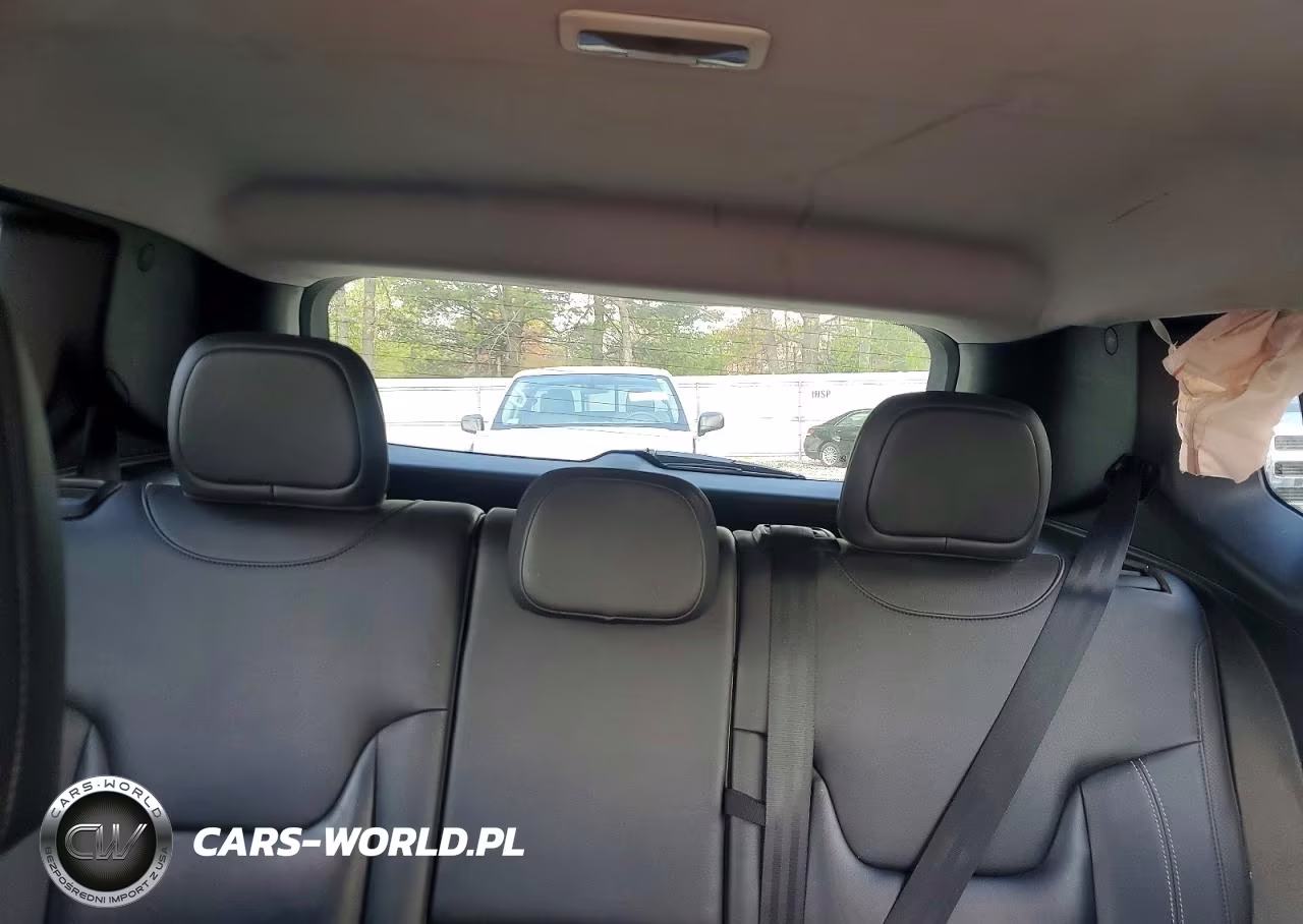2017 Jeep Renegade Limited VIN:ZACCJADB4HPG65467 - 10