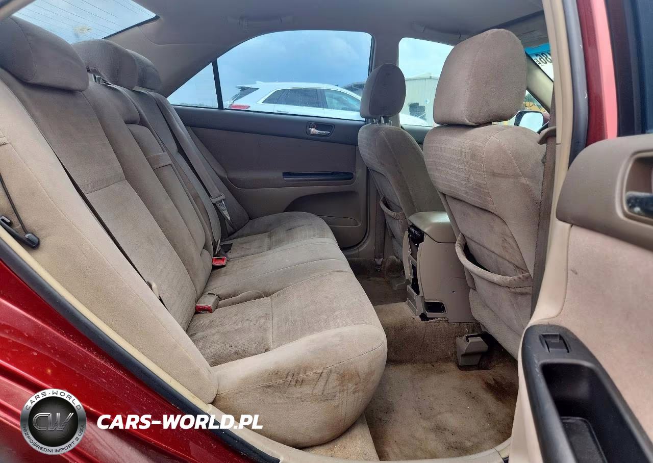 2005 Toyota Camry Le VIN:4T1BE32K05U005009 - 10
