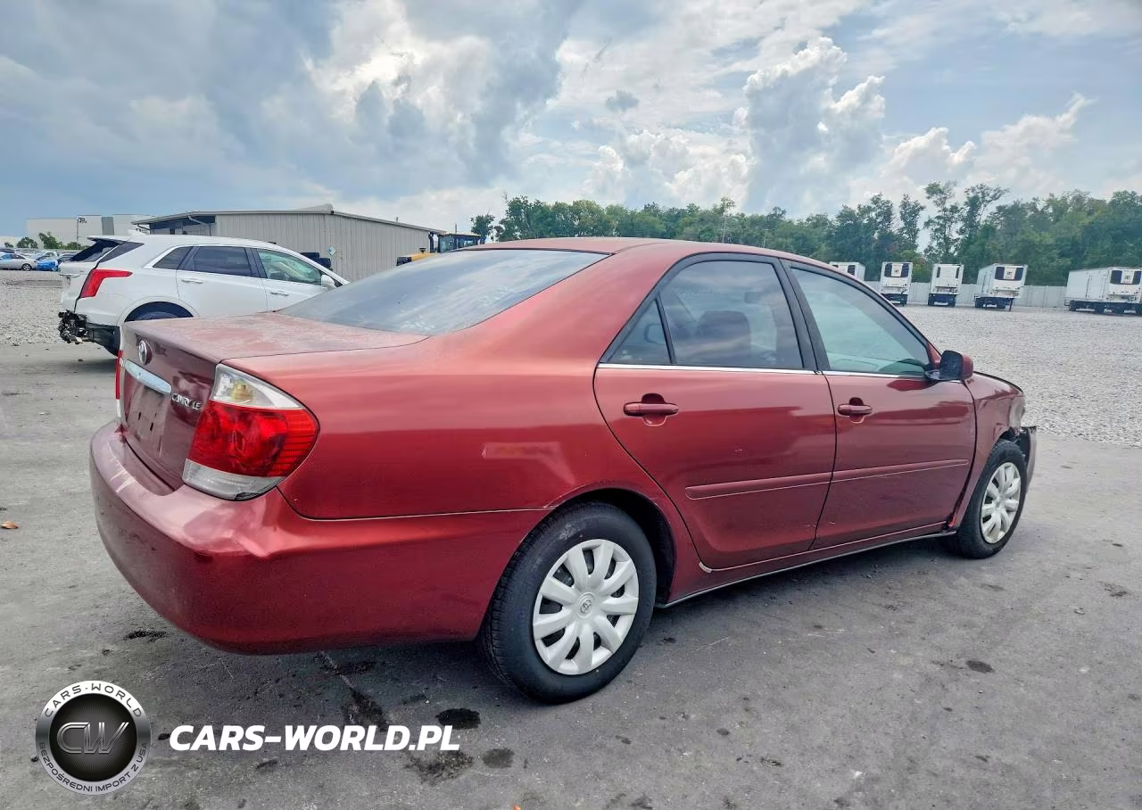 2005 Toyota Camry Le VIN:4T1BE32K05U005009 - 3