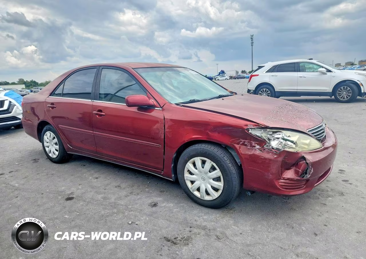 2005 Toyota Camry Le VIN:4T1BE32K05U005009 - 4
