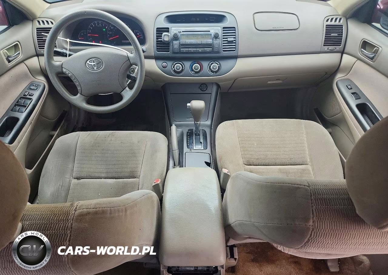 2005 Toyota Camry Le VIN:4T1BE32K05U005009 - 8
