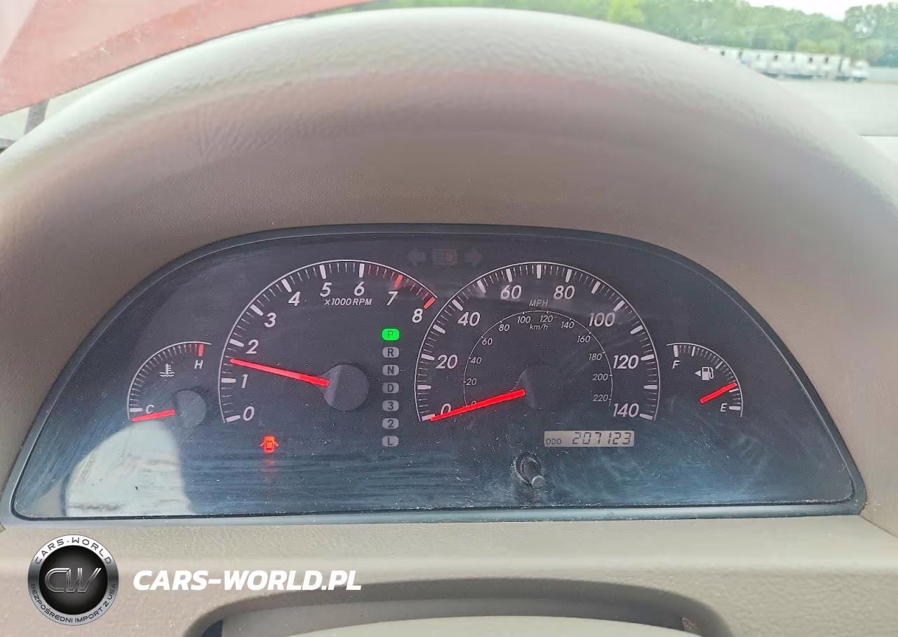 2005 Toyota Camry Le VIN:4T1BE32K05U005009 - 9