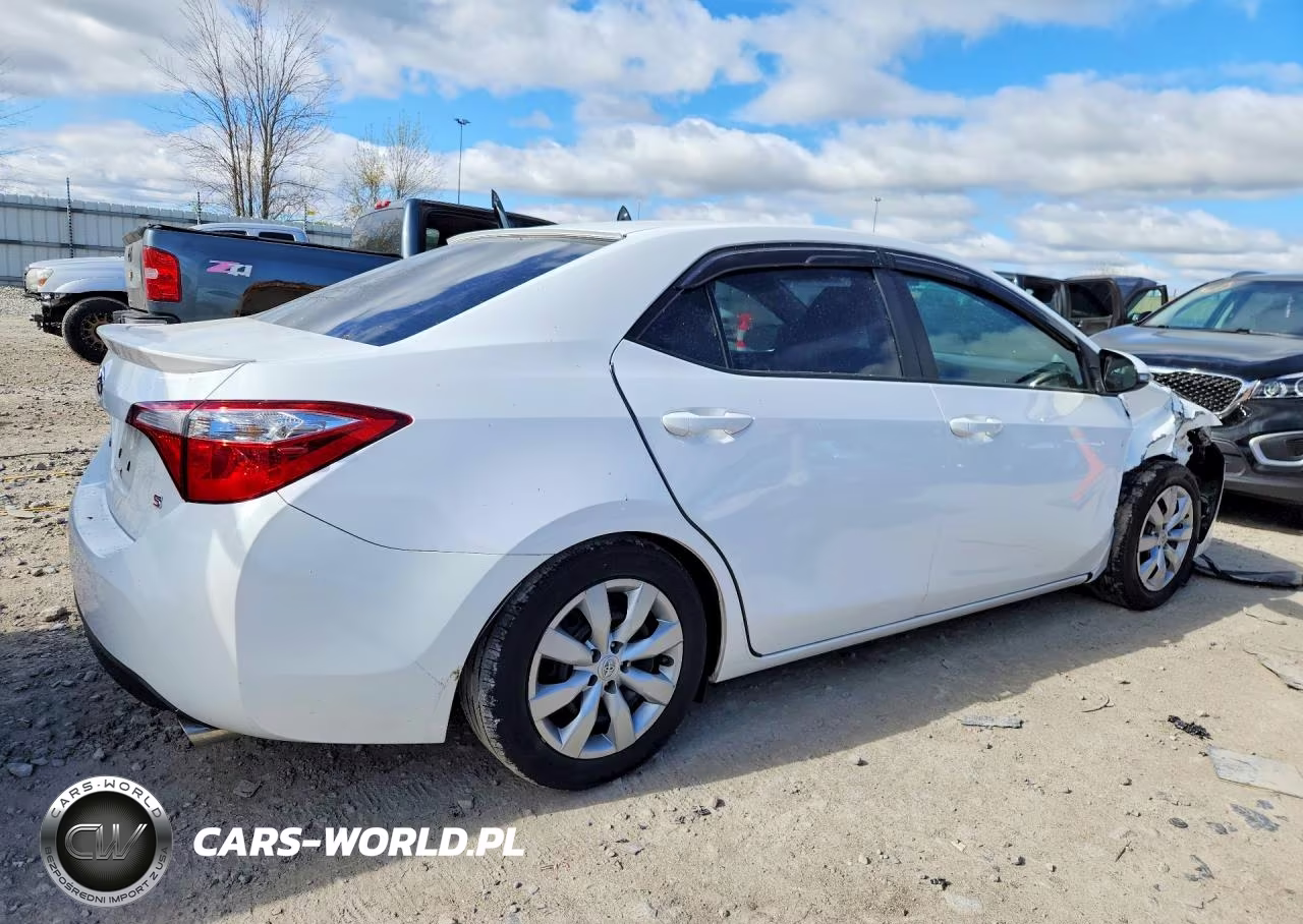 2015 Toyota Corolla S Plus VIN:2T1BURHE3FC440066 - 3