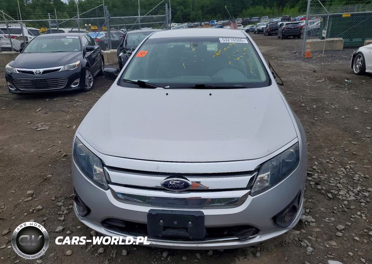 2012 Ford Fusion S VIN:3FAHP0GAXCR431825 - 5