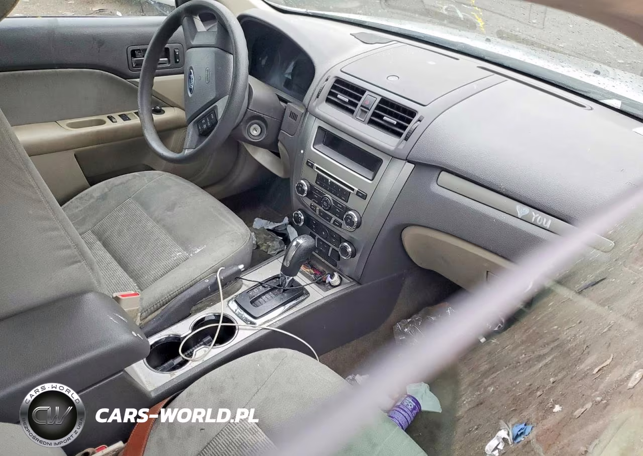2012 Ford Fusion S VIN:3FAHP0GAXCR431825 - 8