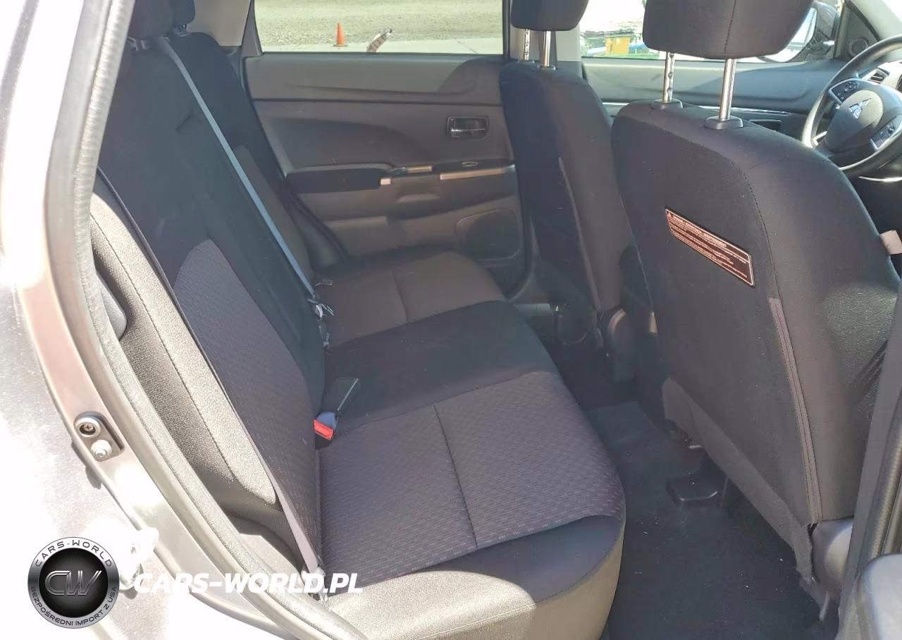 2018 Mitsubishi Outlander Sport Es VIN:JA4AR3AU7JZ013512 - 10