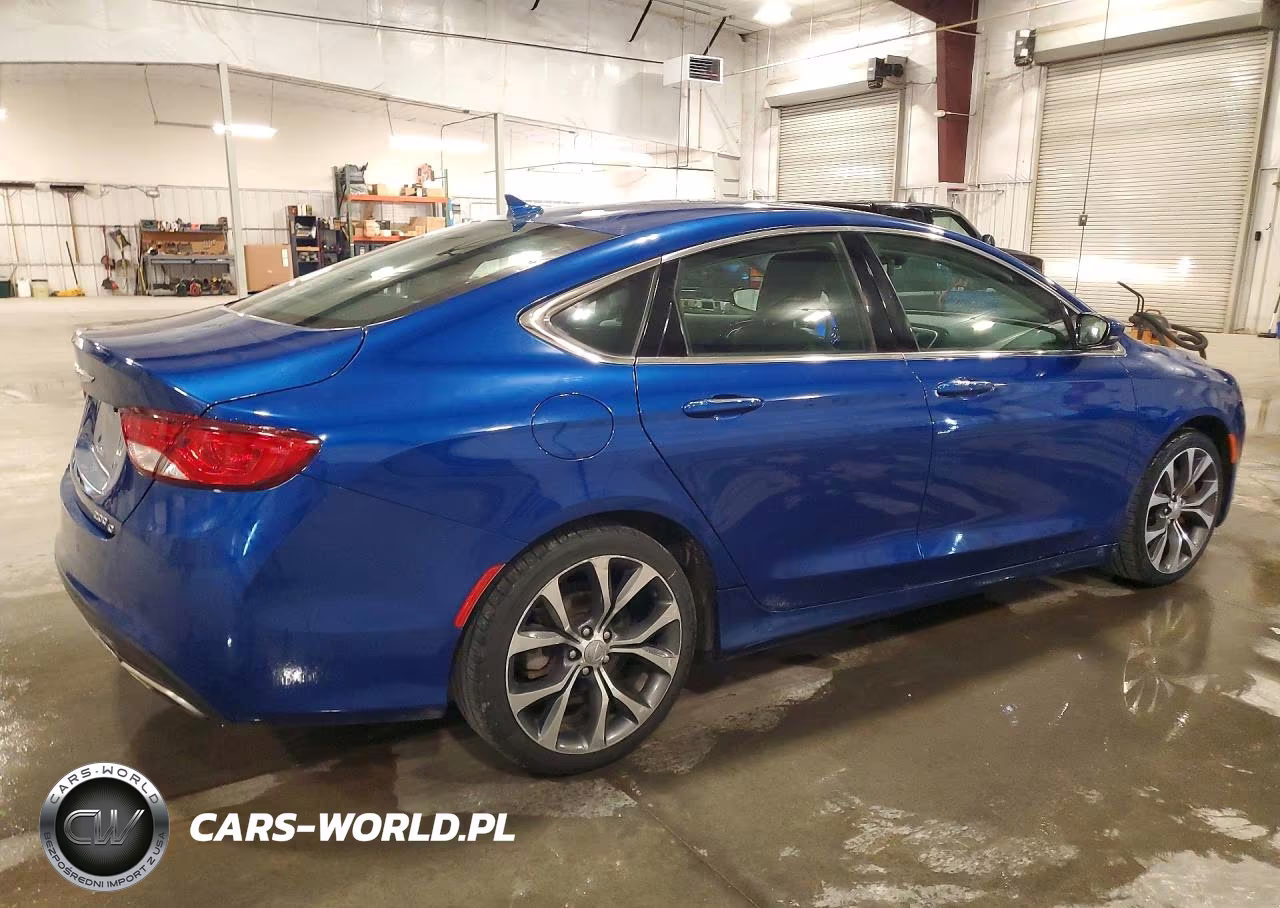 2015 Chrysler 200 C VIN:1C3CCCCG4FN520118 - 3