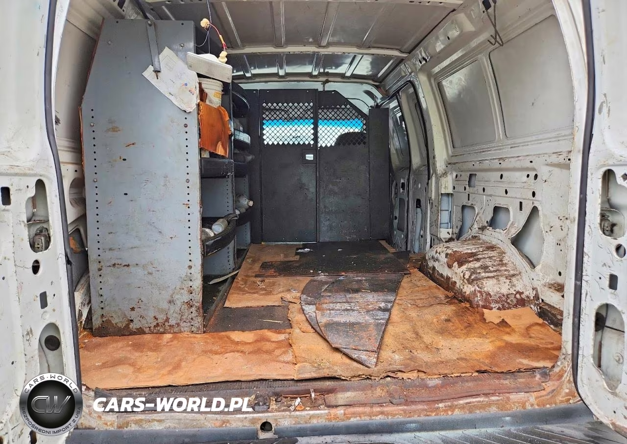 2004 Ford Econoline E250 Van VIN:1FTNE24W24HB10640 - 10