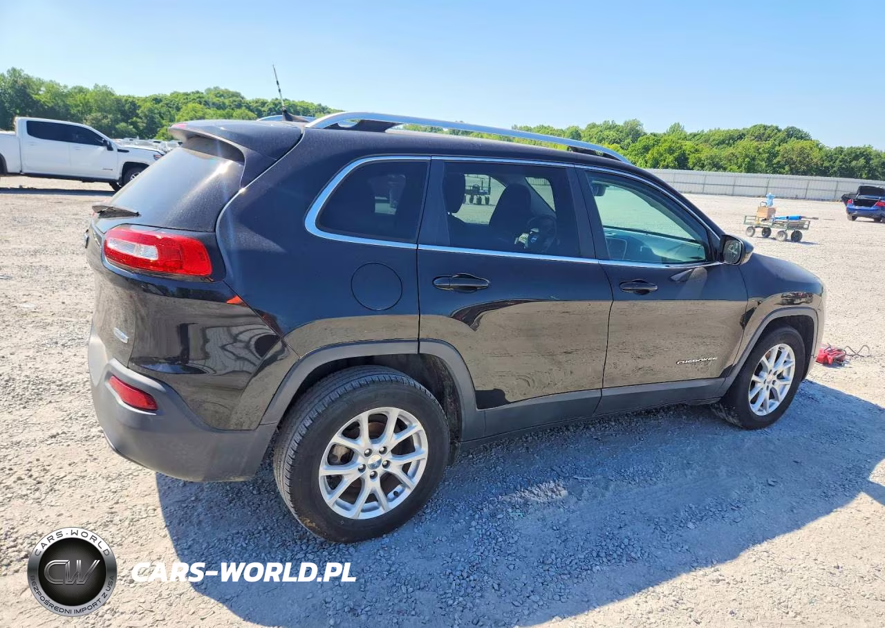 2016 Jeep Cherokee Latitude VIN:1C4PJLCB4GW171464 - 3