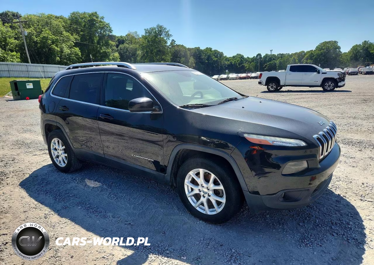 2016 Jeep Cherokee Latitude VIN:1C4PJLCB4GW171464 - 4